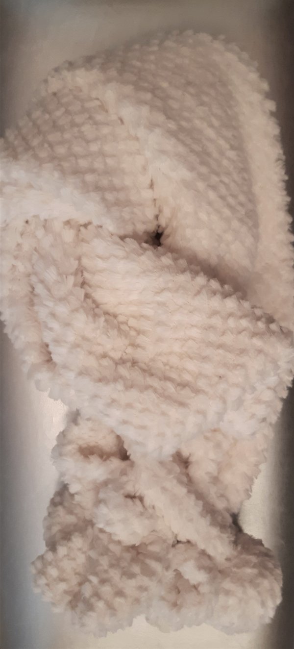 Schal mit gewebten Noppen und Bommeln. Abmessungen 27cm x 80cm